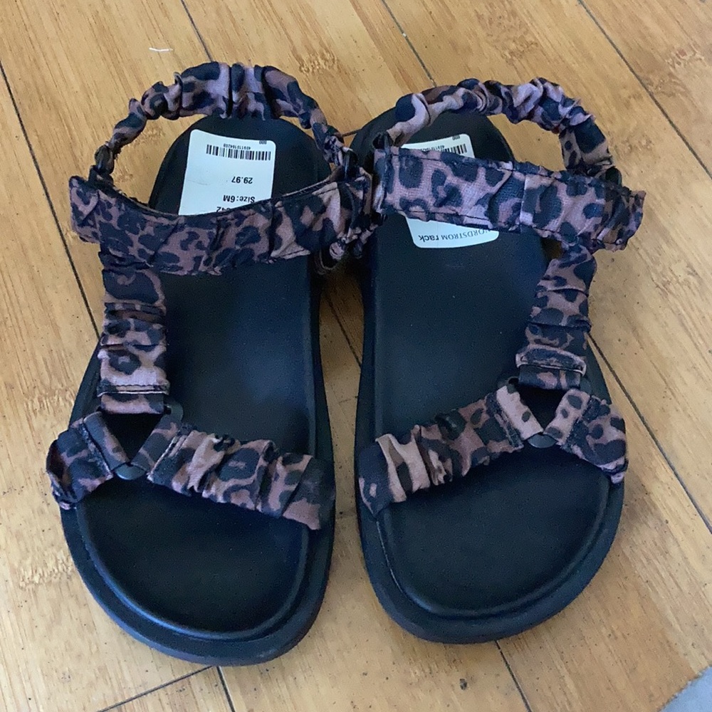 NWT! Leopard “Teva” Style Sandals - 6